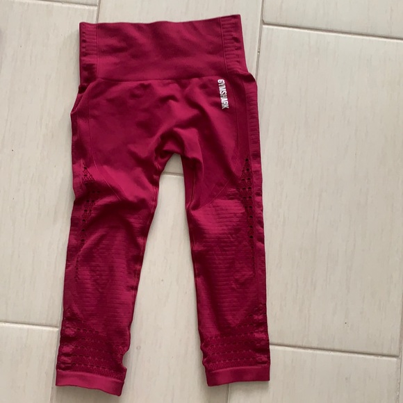 Gymshark Pants - Gymshark Energy+ Seamless Cropped Leggings - Beet